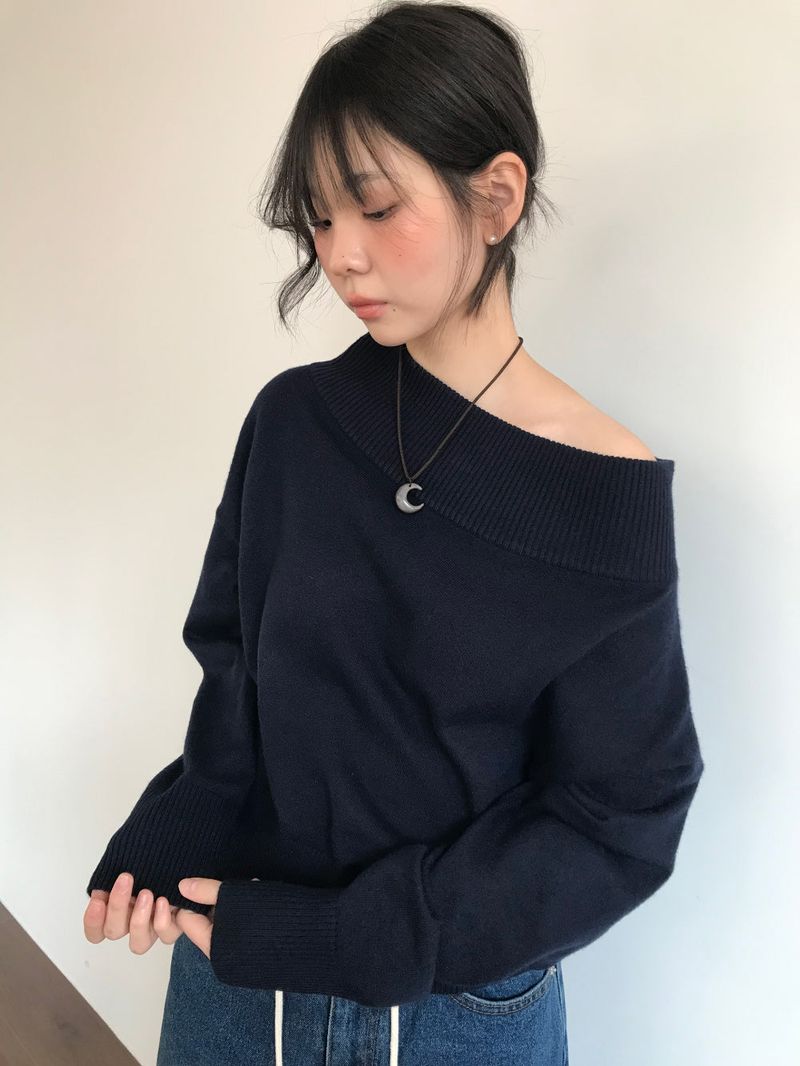 Moon Glow Necklace (1color)