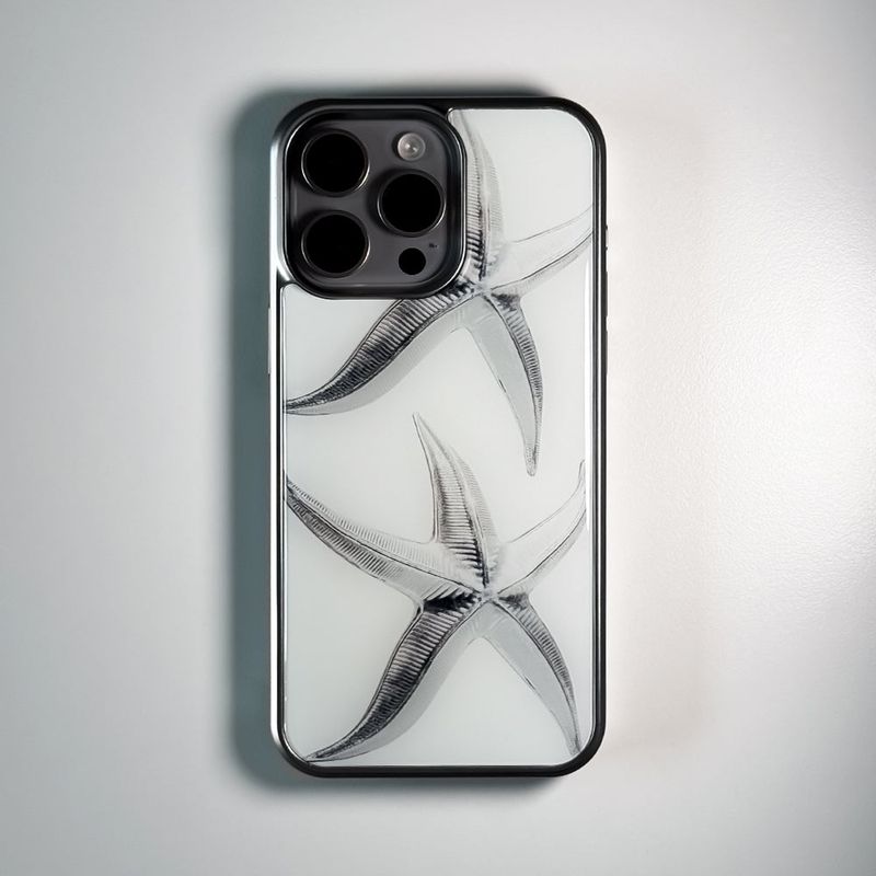 MEMORIESBOUNDARY（メモリーズバウンダリー）の「NTA Silverborn Stellaris Phone Case (SV_White)（Smartphone Accessories）」
