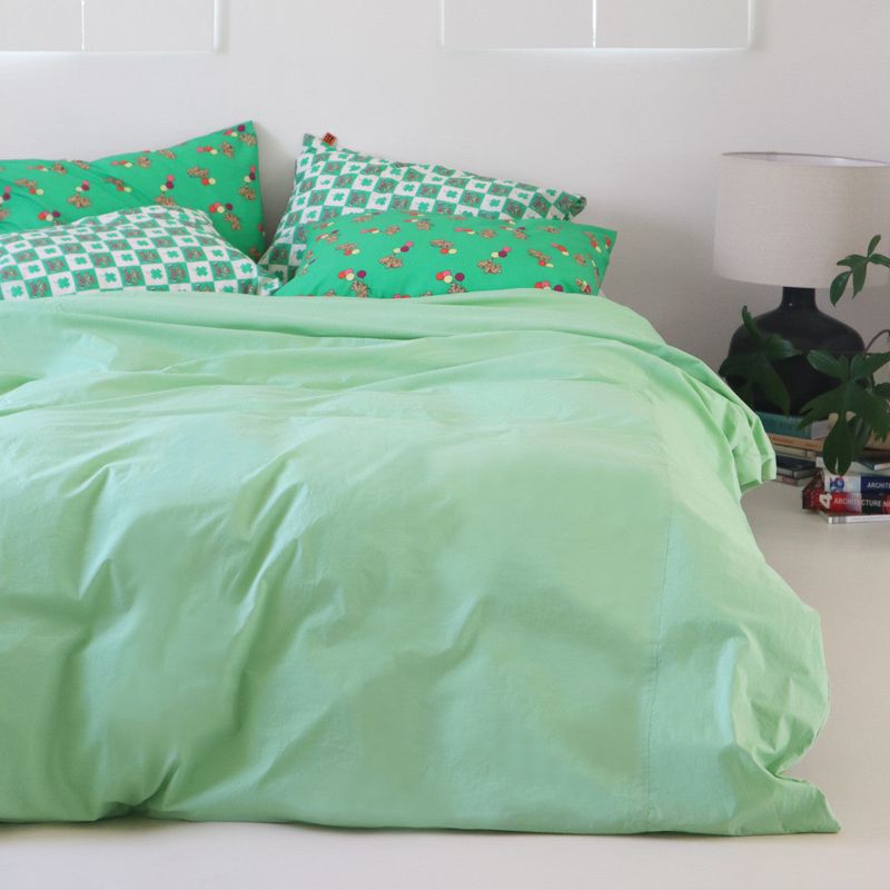 Gom pillow case