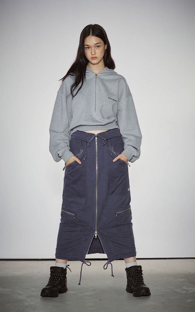 EACH DIFFER(イーチディファー)の「HAIF-ZIP HOODIE (CROP)_GRAY(Tops)」
