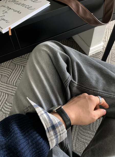 Crete Greywashed Semi-Wide Denim Pants
