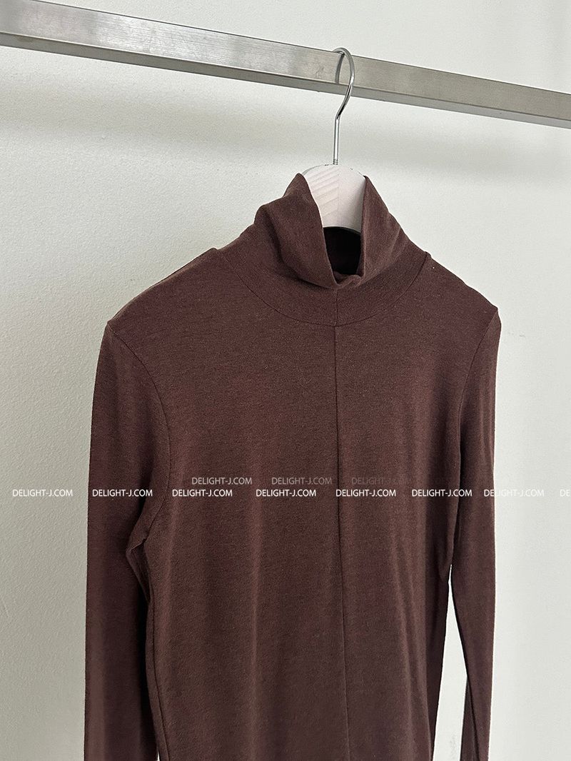 Soft tencel wool turtleneck