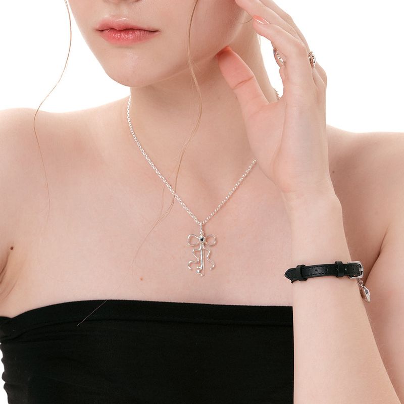 Key Ribbon Necklace