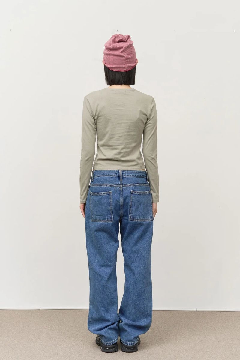 (W) Cheap V Top