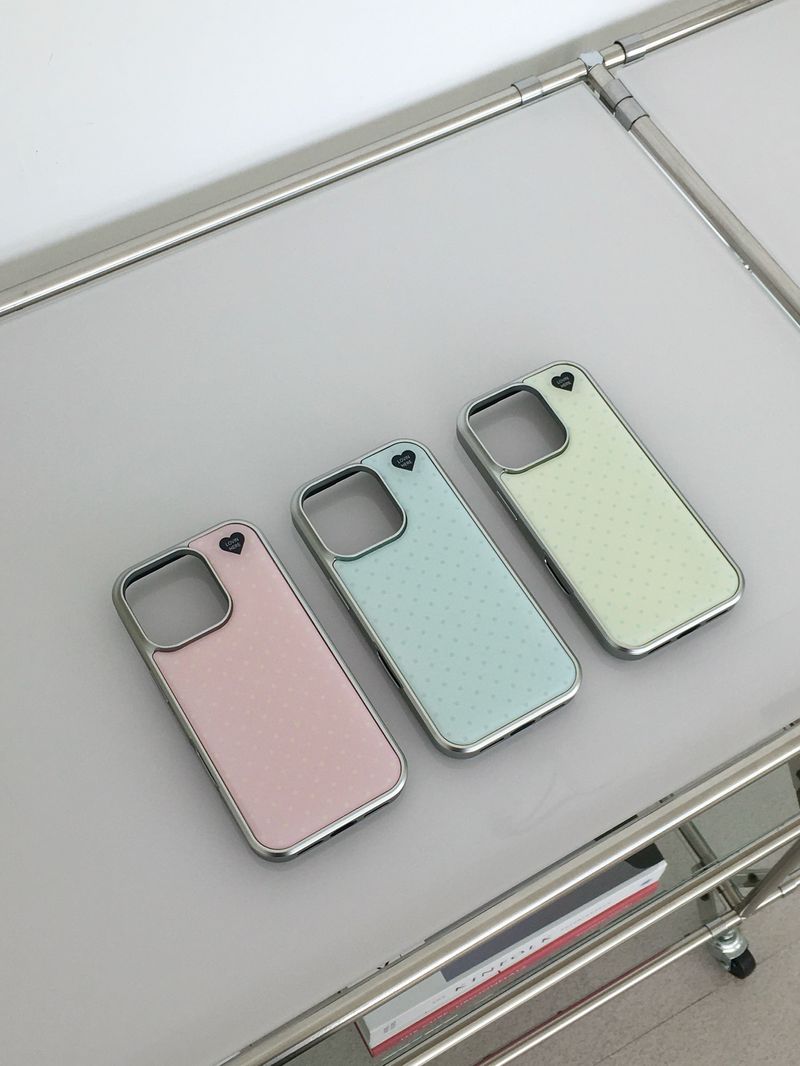 lovinhere(ラビンヒア)の「Soft Dot epoxy silver Case(Smartphone Accessories)」