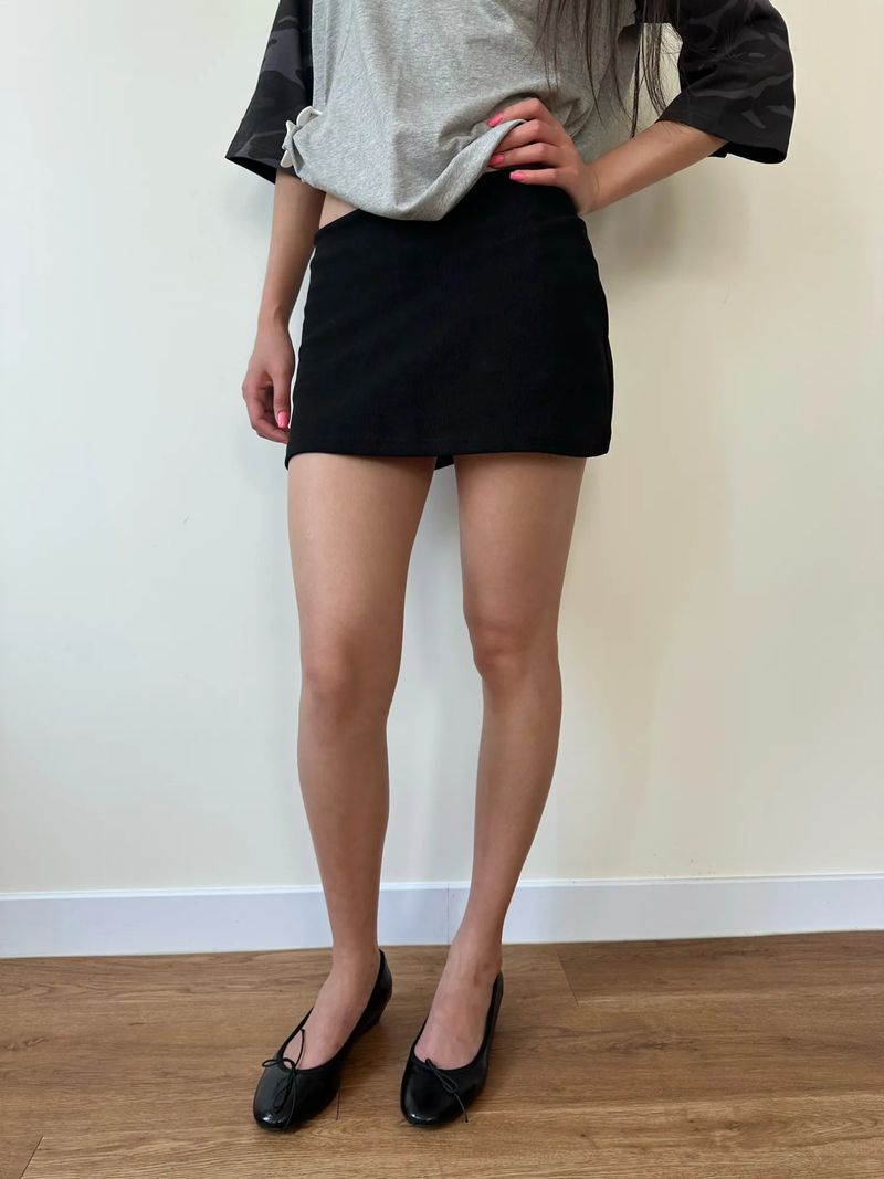 lowrise mini skirt