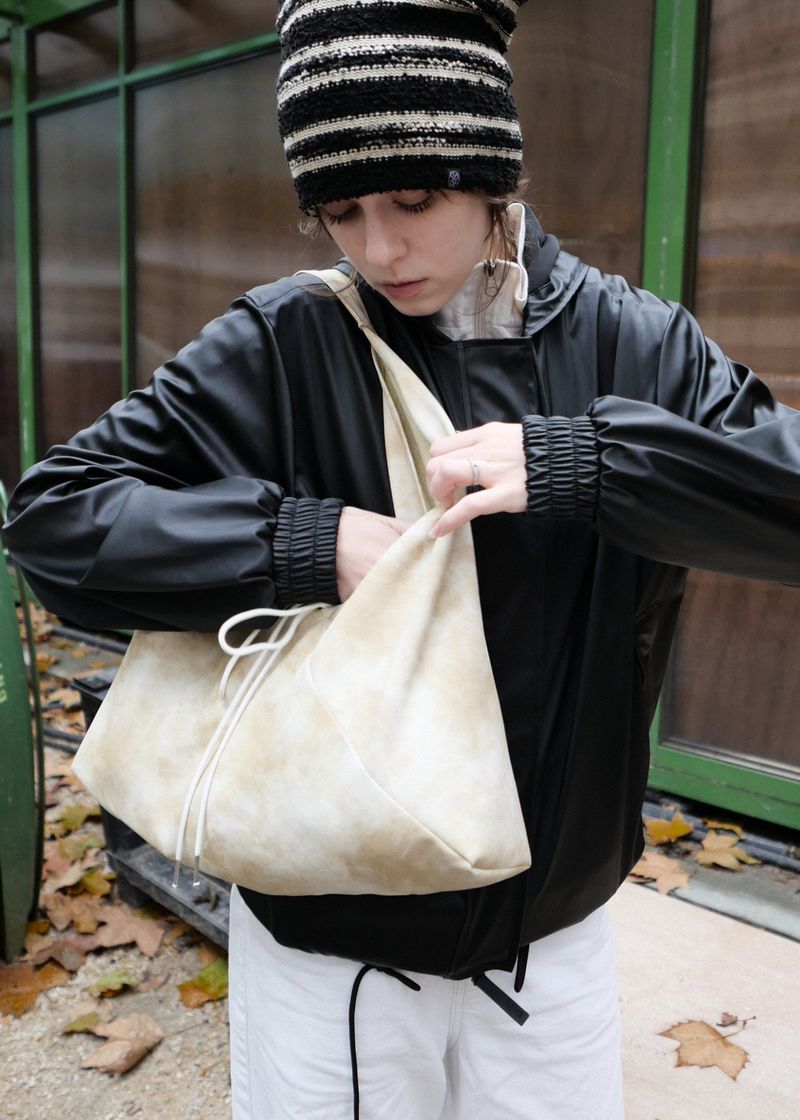 Jeanne Leather Shoulder Bag_Crack Beige