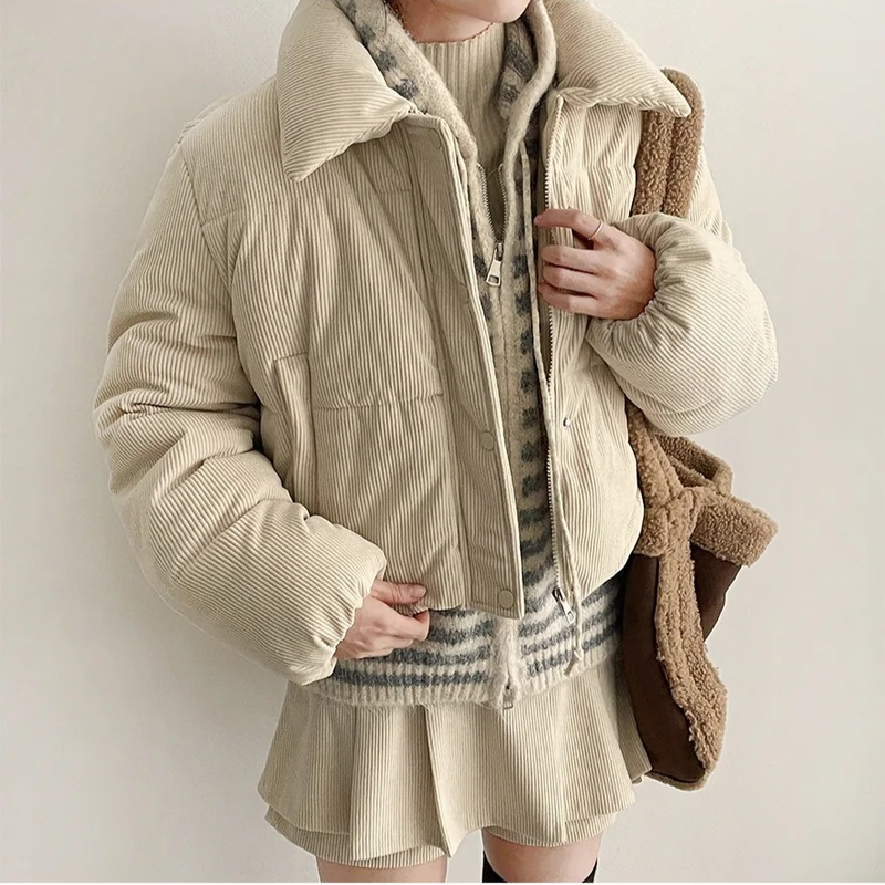 Poin Golden Short Padding