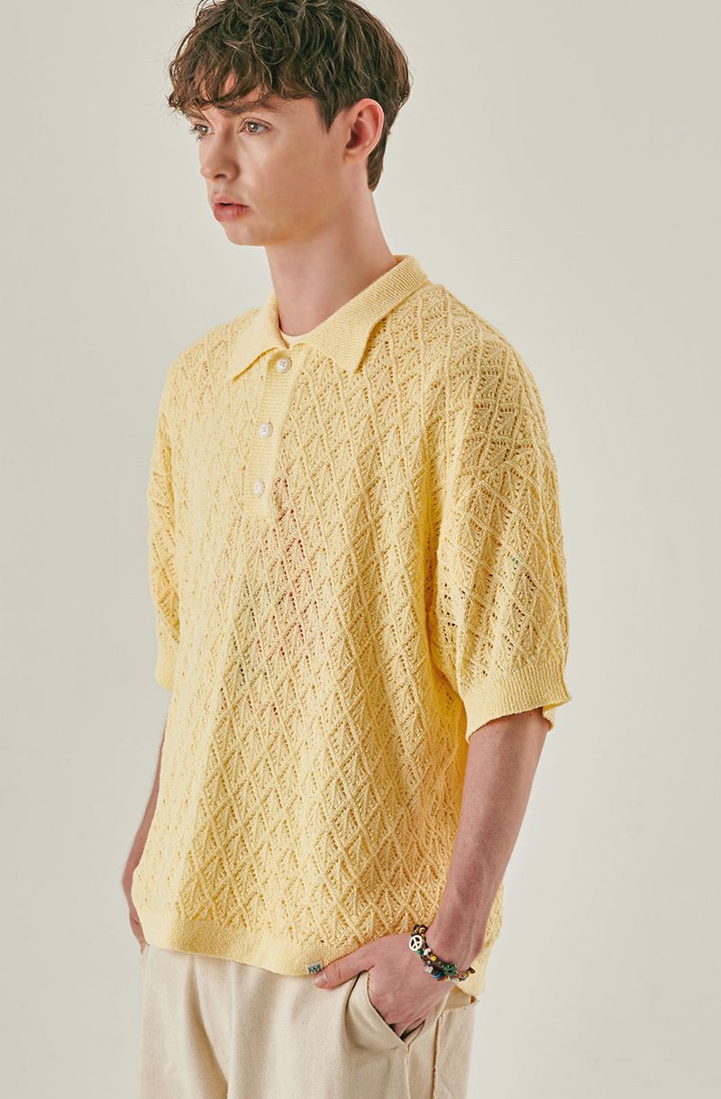 WIGGLY COLLAR KNIT TOP