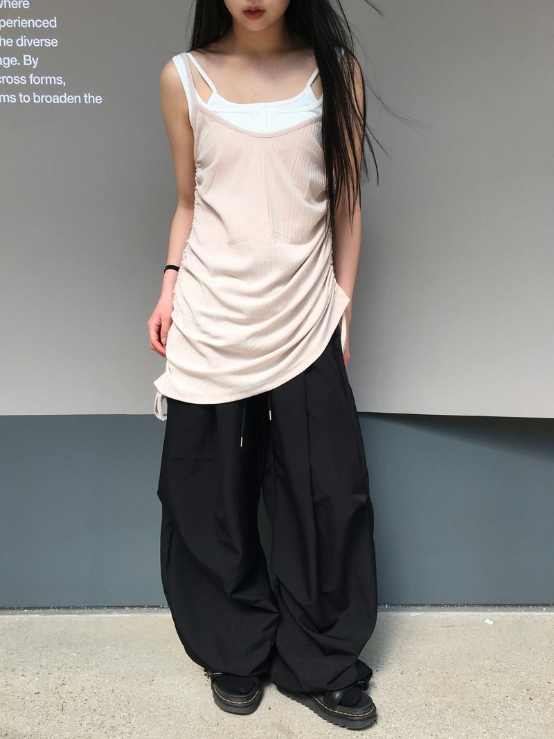 Cool Over Curved Nylon Pants (7c)