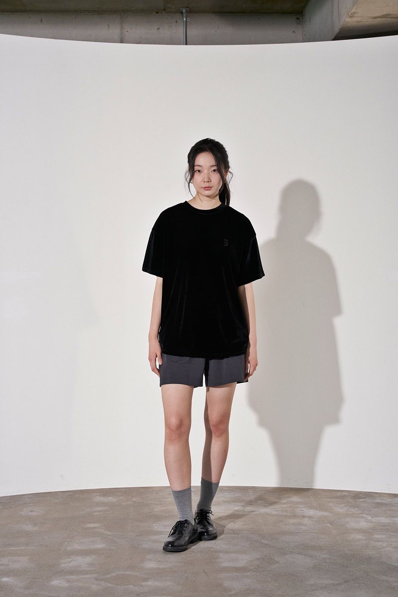DROP-SHOULDER VELVET 1/2 TEE (Black)