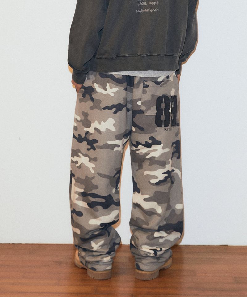 CAMO APPLIQUE SWEATPANT