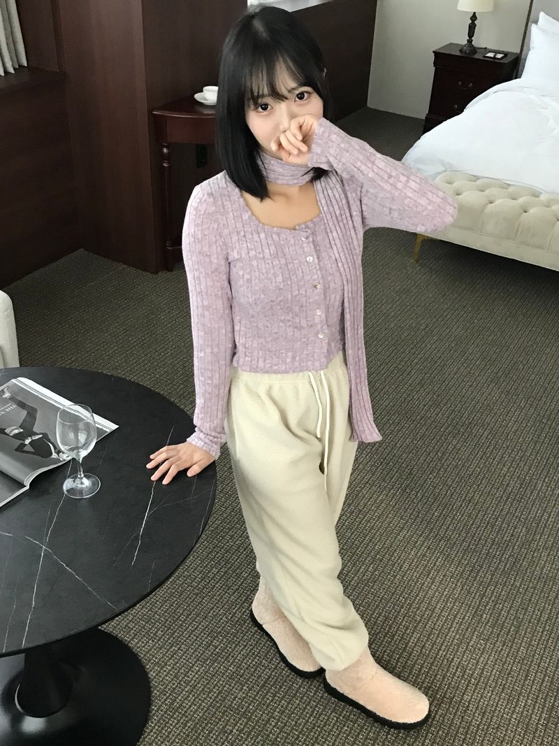 Cheery jogger pants