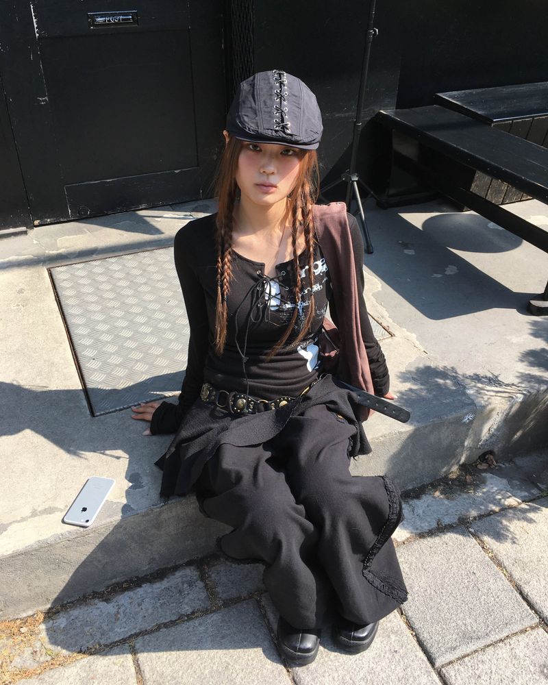 Strap hunting cap