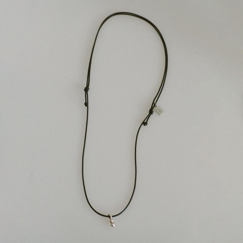 Drop necklace [black]