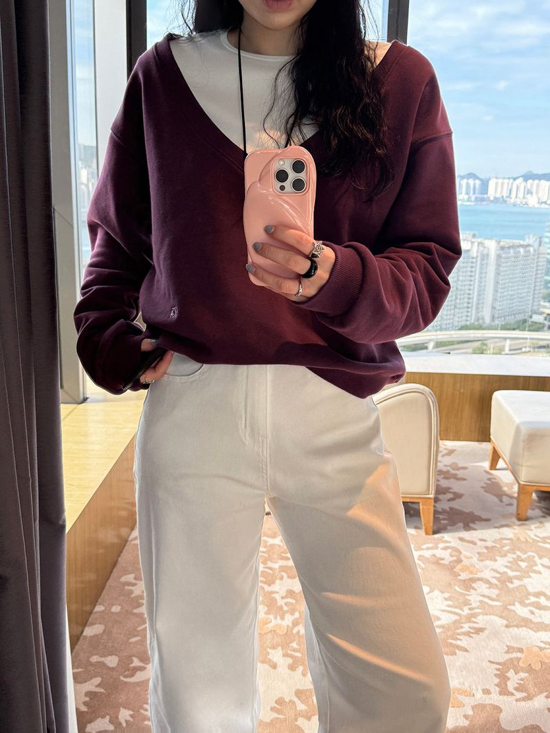 [MADE] TA DEEP V-NECK SWEATSHIRT