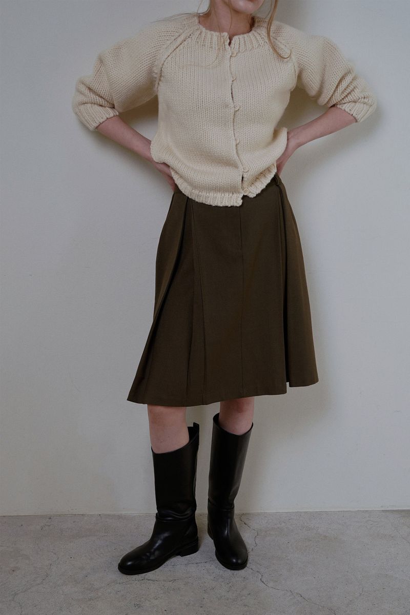 Page pintuck skirt_khaki