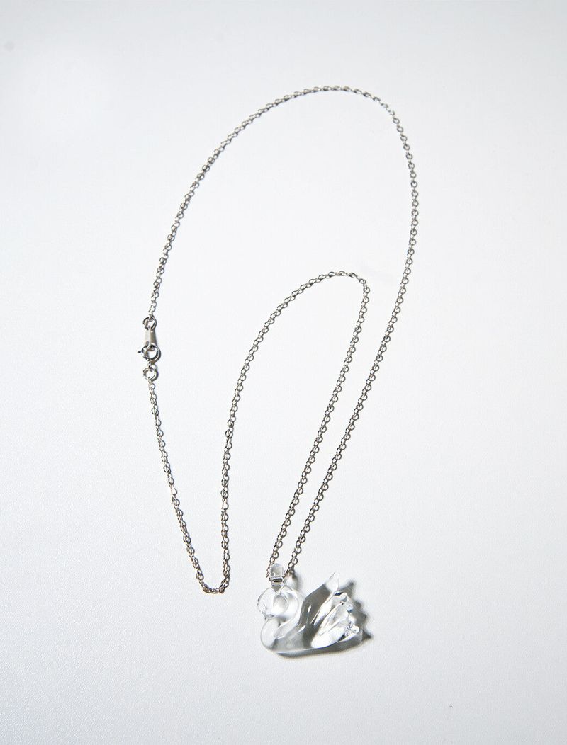 GLASS SWAN NECKLACE
