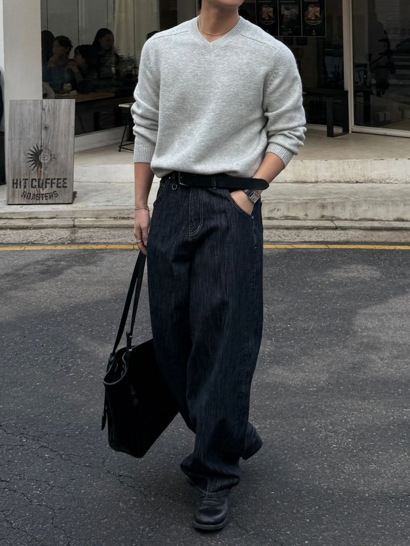 Settle line v-neck knitwear