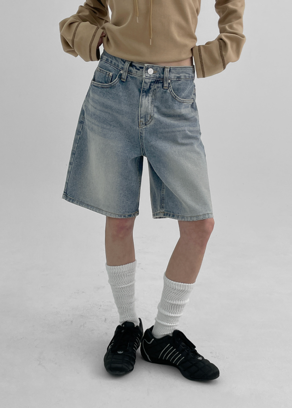[B-DENIM] ESSENTIAL HALF SHORTS 040