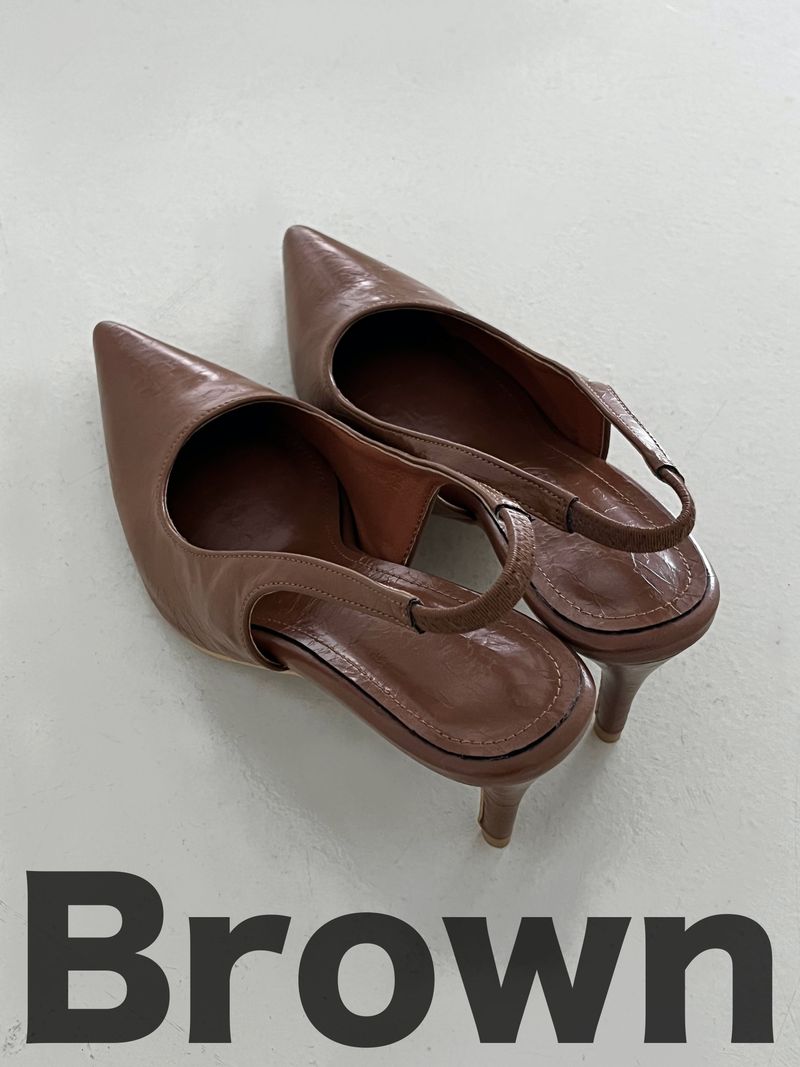 Feminine sandals heel
