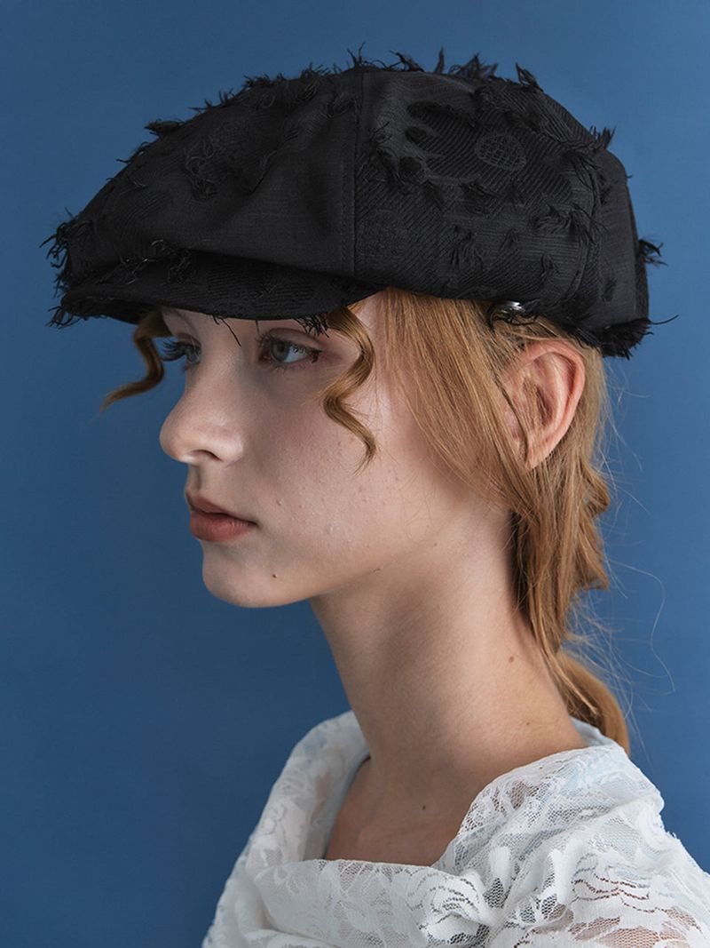 POESIEDAME（ポエジダム）の「MARGOT HAT IN BLACK FLOWER FRINGE（Hats）」