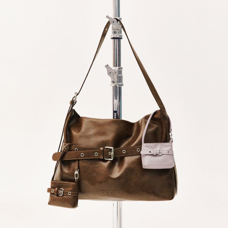 VVV（ブイブイブイ）の「[SET] Buckle Hobo Shoulder Cross Bag _ Brown（Bags）」