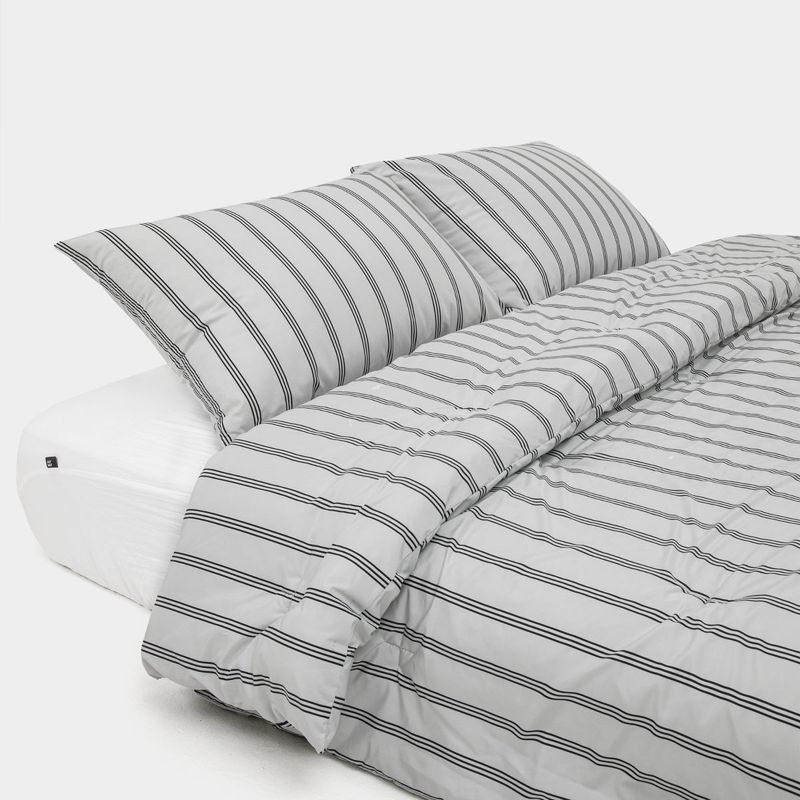 Dust-Free thin stripe Pillowcase
