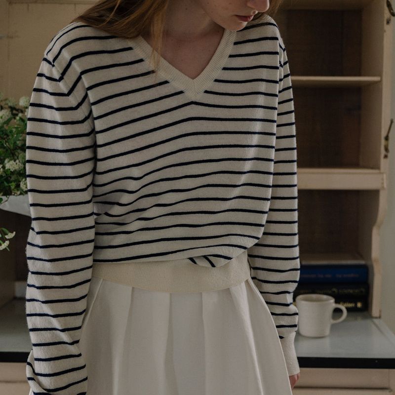 V-neck Stripe Knit - Ivory