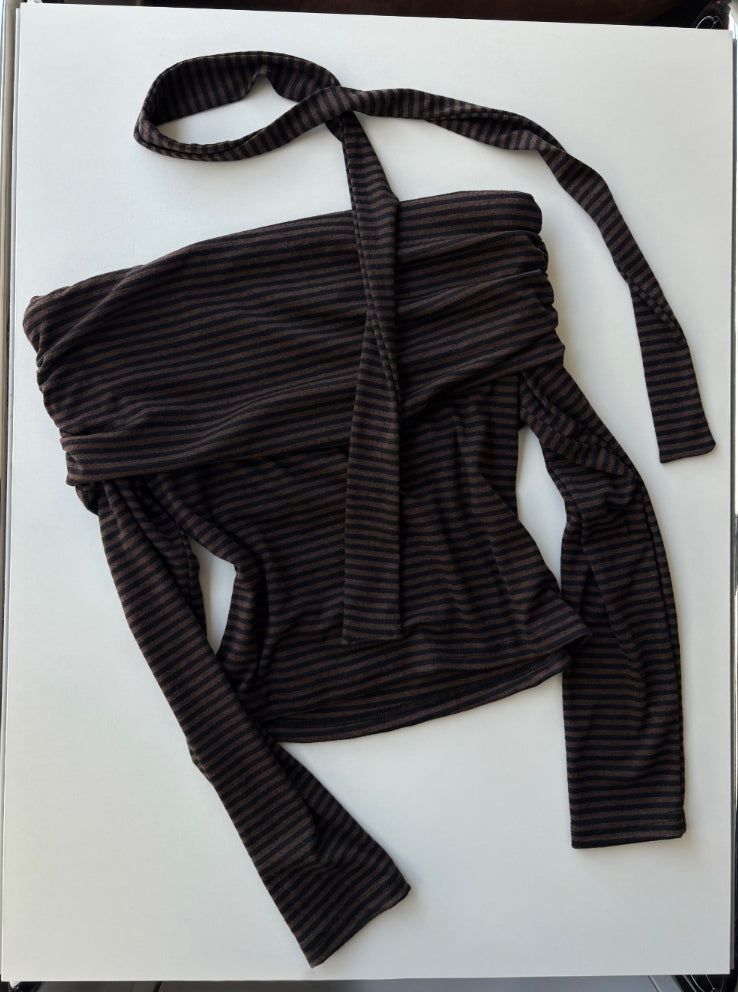 Strap neck off top