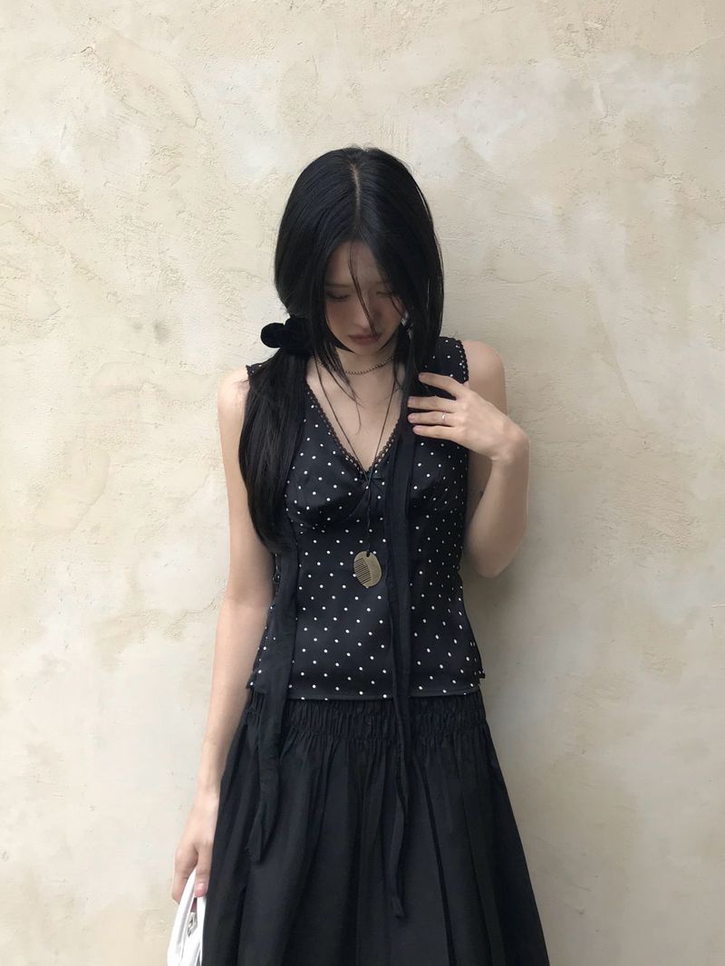 French Dot V-Neck Sleeveless Blouse