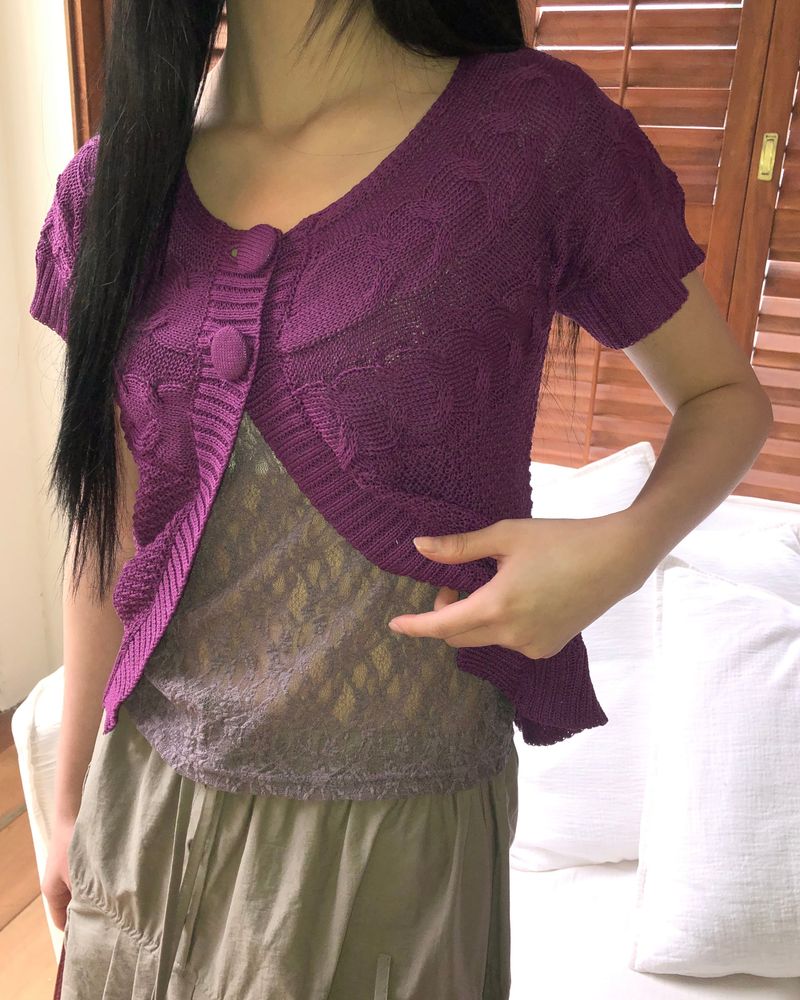 Uven Sheer Lace Sleeveless Top