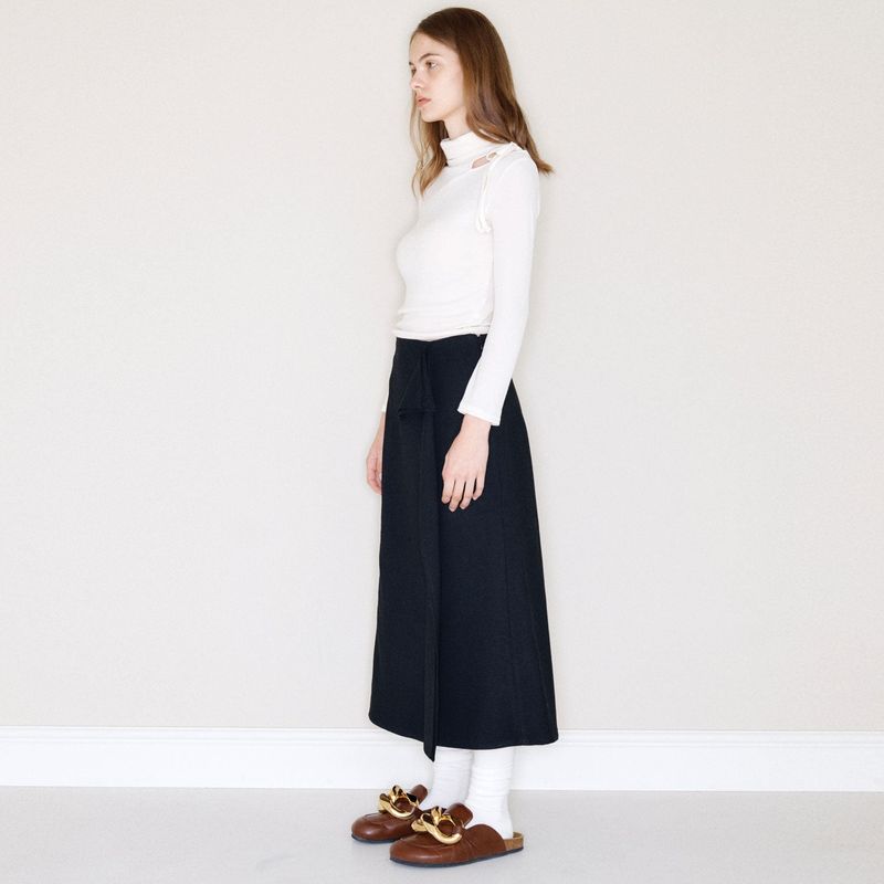 Danika turtleneck top (ivory)