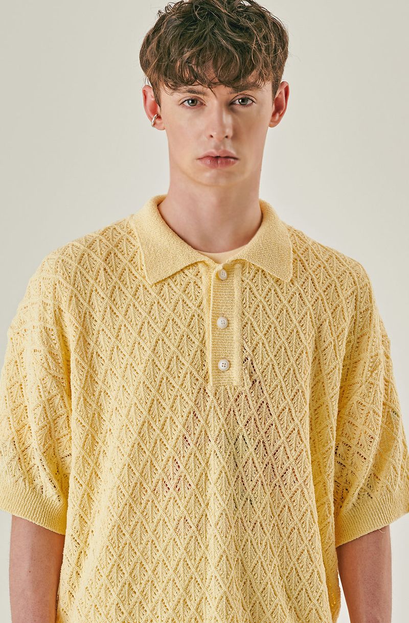 WIGGLY COLLAR KNIT TOP