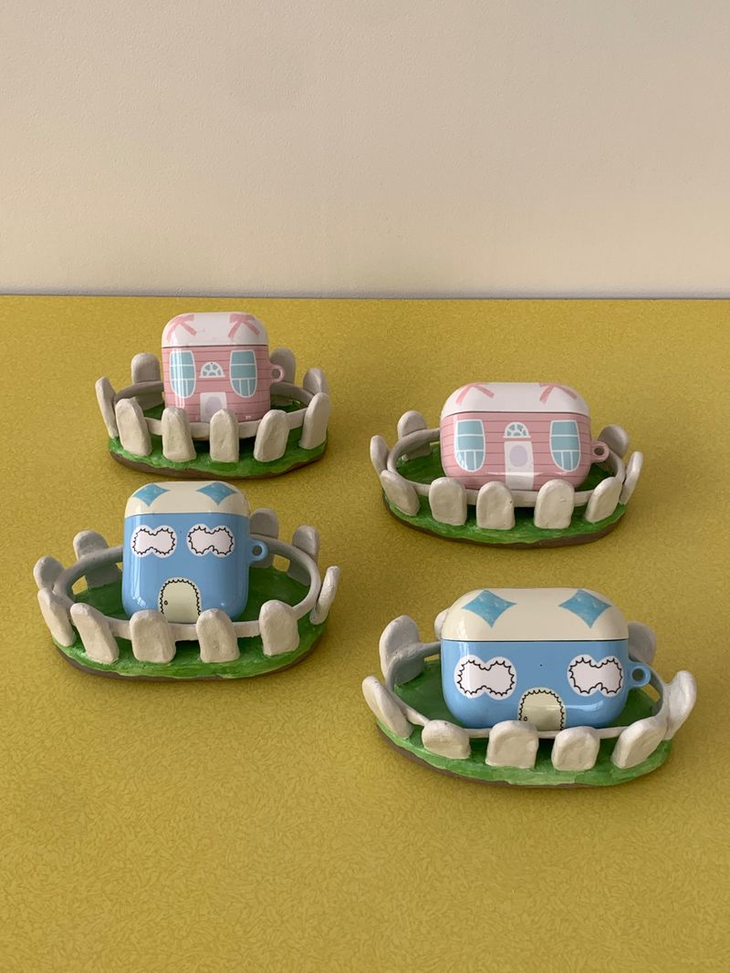Pinkhouse airpods
