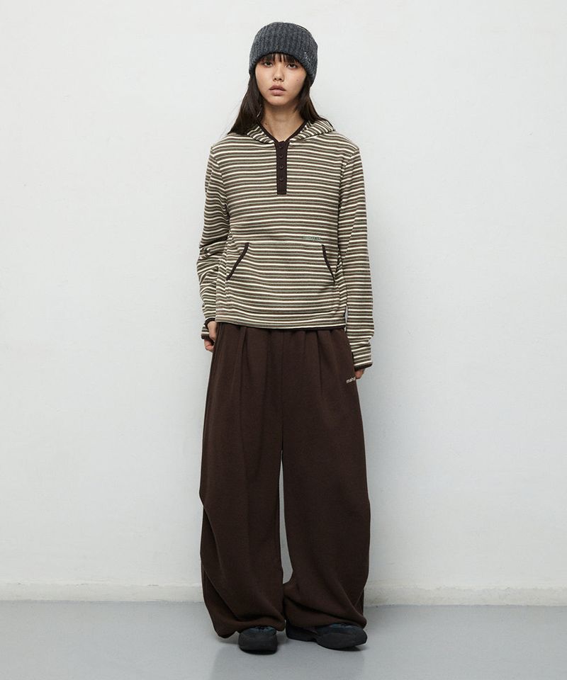 TWO-TUCK WIDE SWEAT PANTS_BROWN