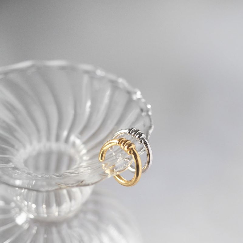 éclater（エクラテ）の「Mavis Knot Ear Cuff（Accessories）」