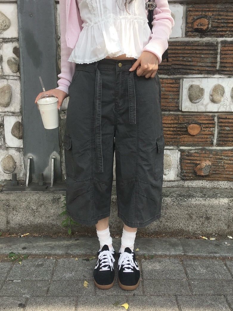 moroi（モロイ）の「Belt Cargo Bermuda（Pants）」