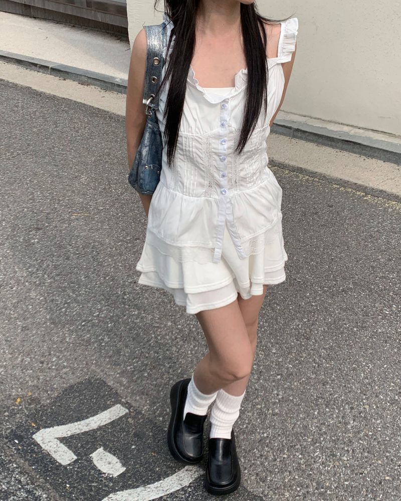 Low cancan skirt