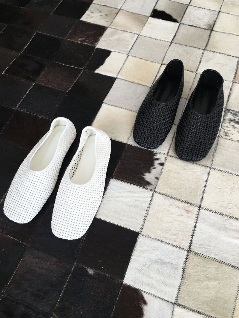 Woven square flats 