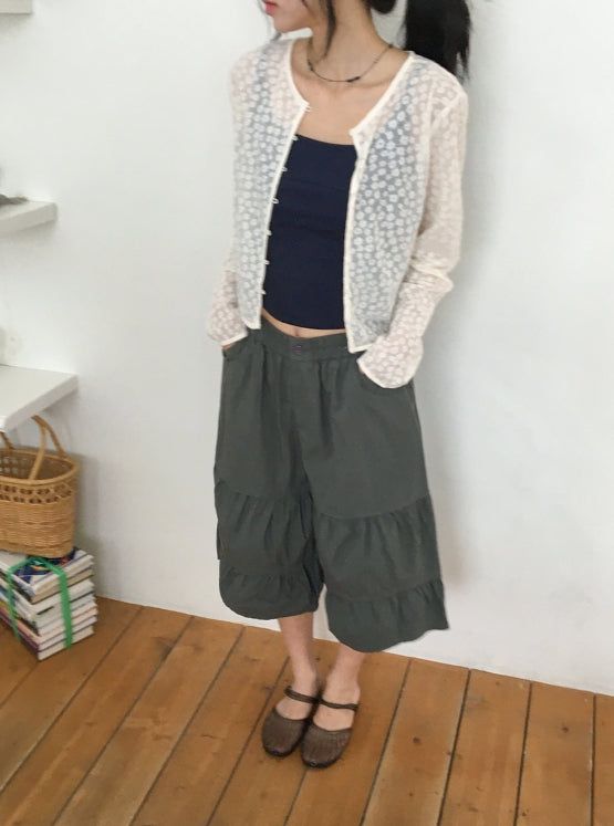 Leade Shirring Tiered Bermuda Banding Pants