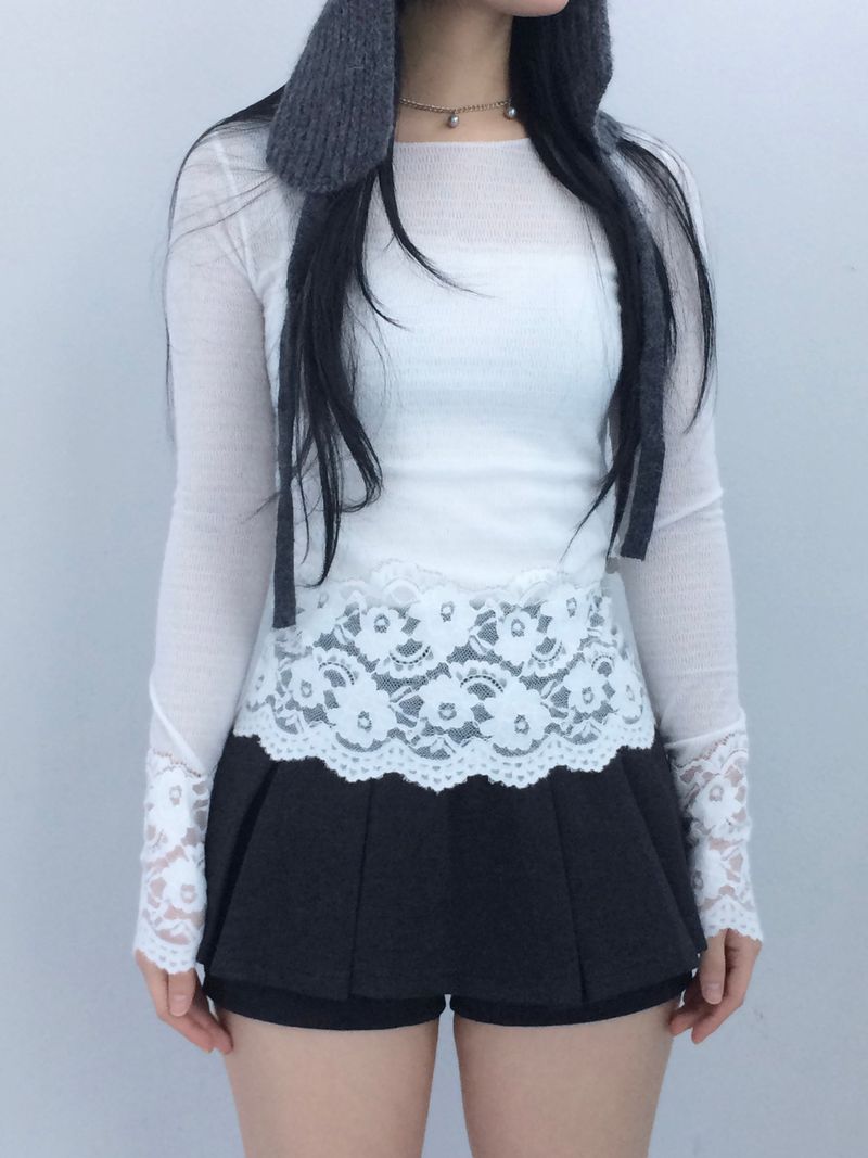Flower Lace Slim Knit Top