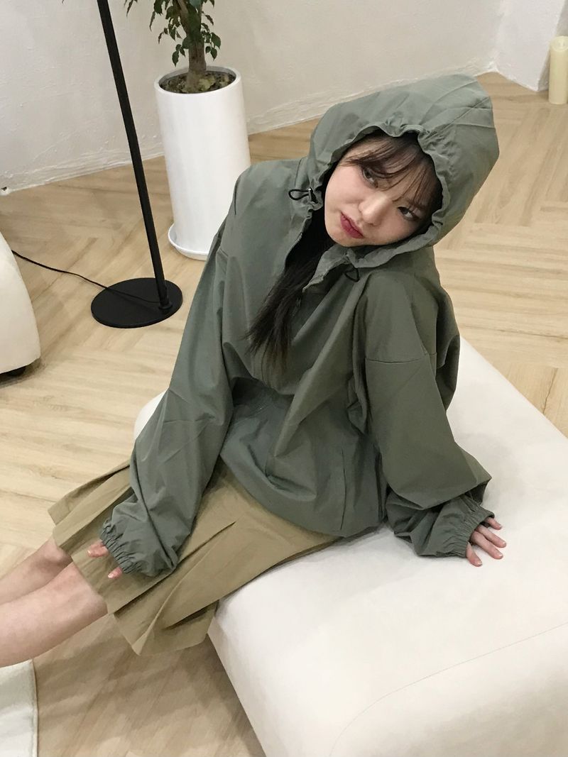 Dixie set up windbreaker