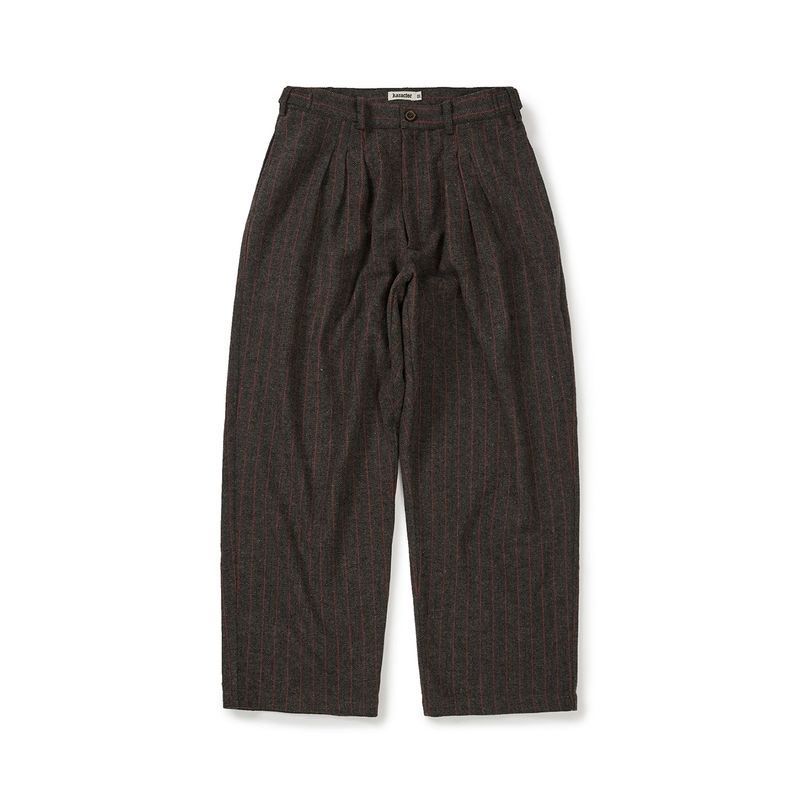 karactor（カラクター）の「ウールヘリンボーンプリーツパンツ / ブラウン（パンツ）」