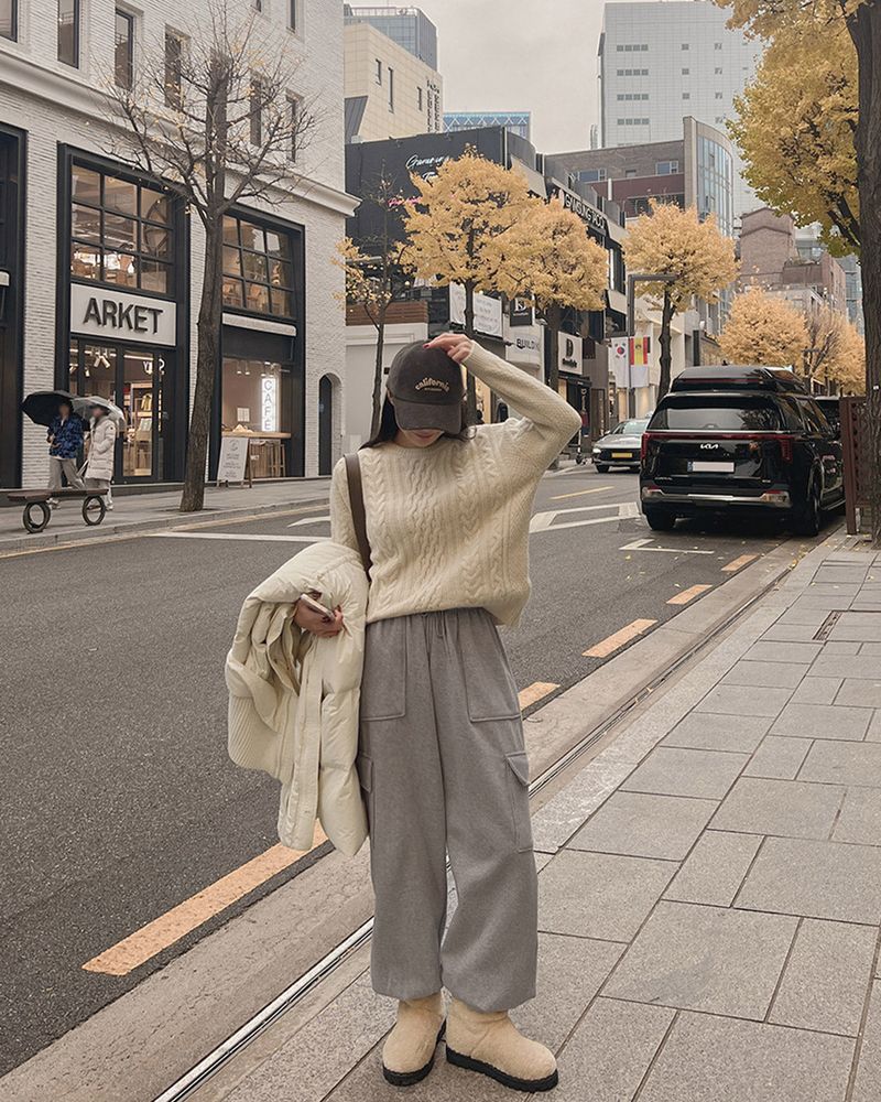 MAYBINS（メイビンス）の「Fleece Cargo Jogger Pants（Pants）」