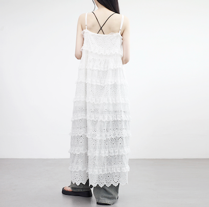 Bullet lace punching long dress