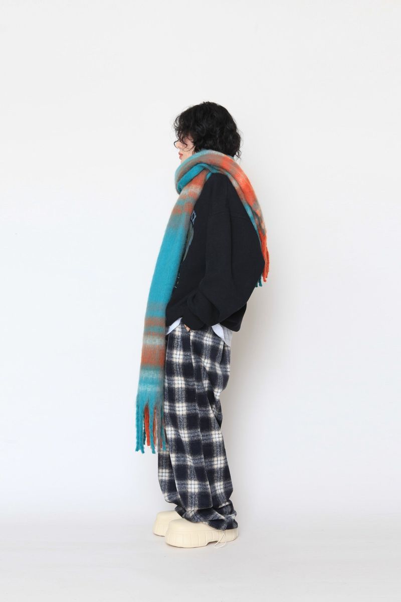Fawl checkered muffler