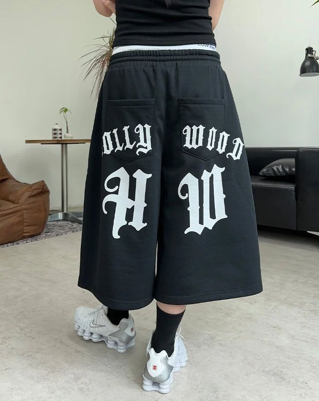 Dinede Lettering Bermuda Pants