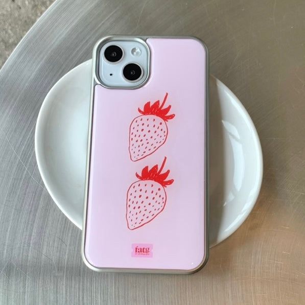 for all things good（フォーオールシングスグッド）の「ストロベリー iPhoneケース（スマホグッズ/小物）」