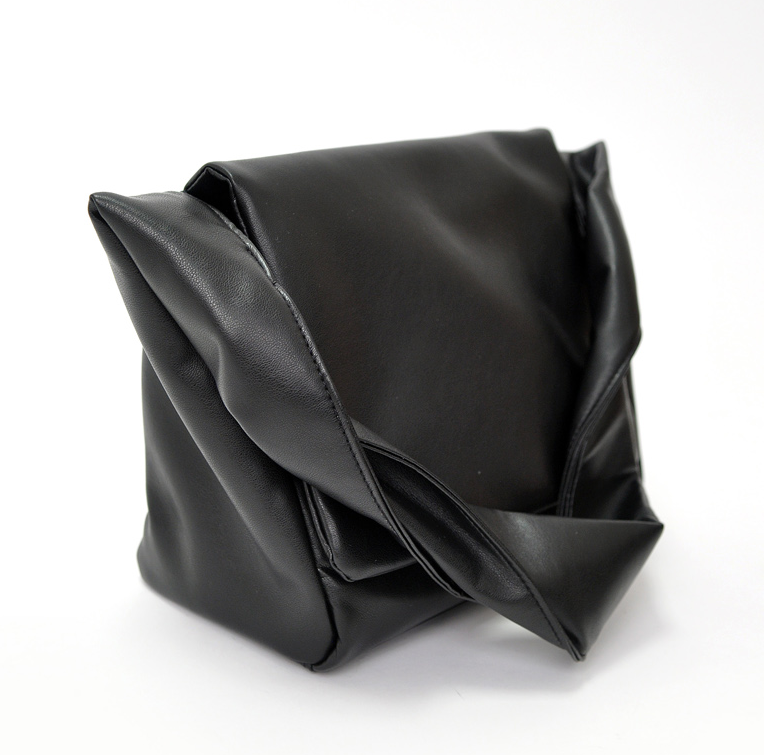 pocket shoulder bag